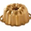 Nordic Ware Anniversary Bundt Tulbandvorm ø 26,5 Cm Gietaluminium Goudkleurig 2 Nordic Ware Anniversary Bundt Tulbandvorm ø 26,5 Cm Gietaluminium Goudkleurig -Thuiskeuken 50077 anniversary bundt pan