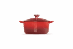 Le Creuset Braadpan Hartvormig Met Rvs Knop 2 Liter Gietijzer Kersrood -Thuiskeuken lc 20210113 hl ps fs 21401200602455 003