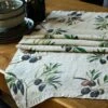 Oldenhof Olives Tafelloper 46 X 136 Cm Linnen -Thuiskeuken linoroom tablerunner olives2 scaled 1