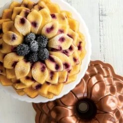 Nordic Ware Blossom Tulbandvorm ø 26 Cm Aluminium -Thuiskeuken nordic ware blossom tulbandvorm 26 cm aluminium grijs